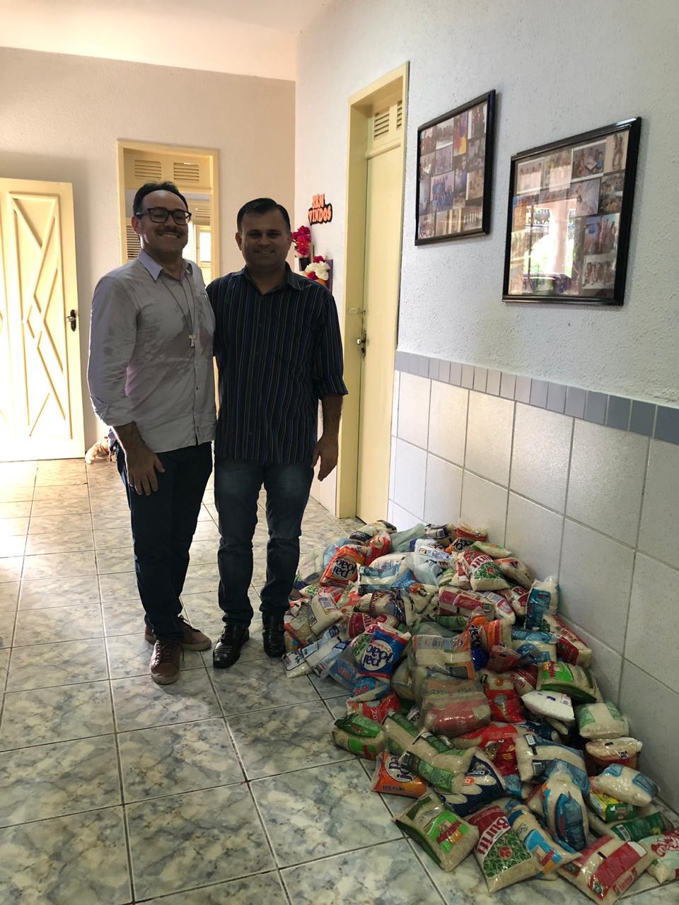 Seccional Sobral do CRA-CE realiza entrega de alimentos a creche